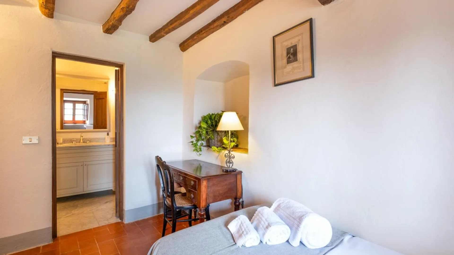 Villa La Corte By Mmega Fattoria Montecchio