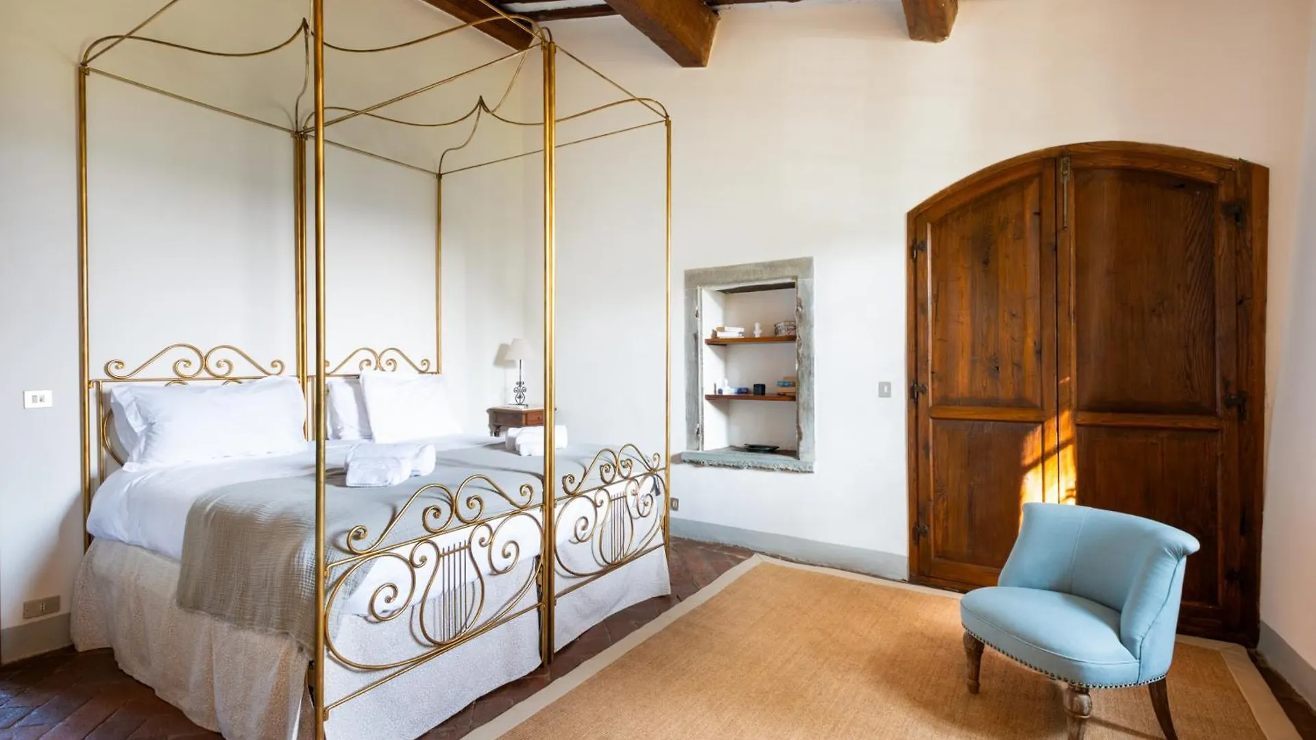 Villa La Corte By Mmega Fattoria Montecchio