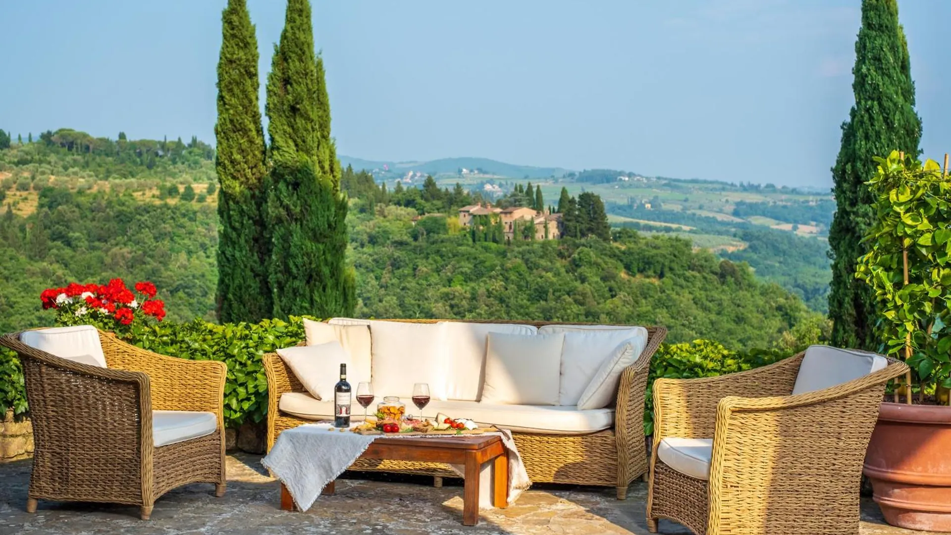 Villa La Corte By Mmega Fattoria Montecchio